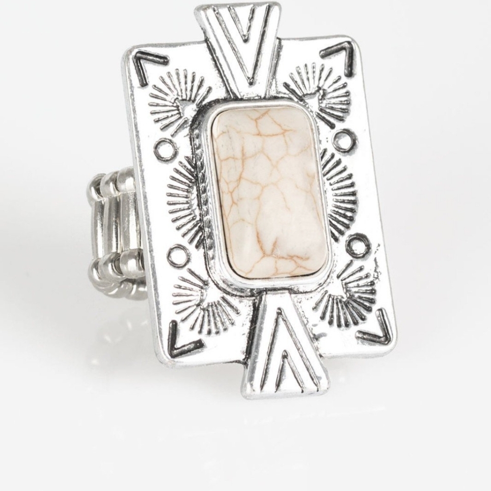 So Smithsonian Paparazzi Silver-Tone Geometric Ring with Cream Marbled Stone